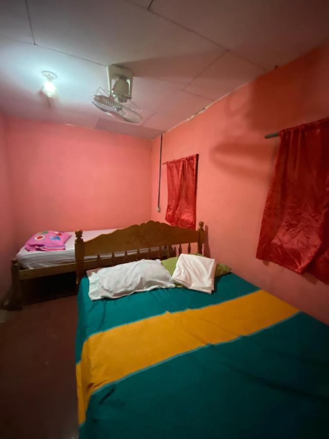 Hostal Maria Rivas Exterior foto